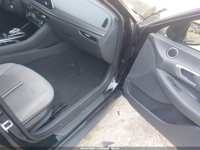 2021 HYUNDAI SONATA SE 5