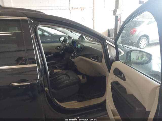 2017 CHRYSLER PACIFICA TOURING-L 5