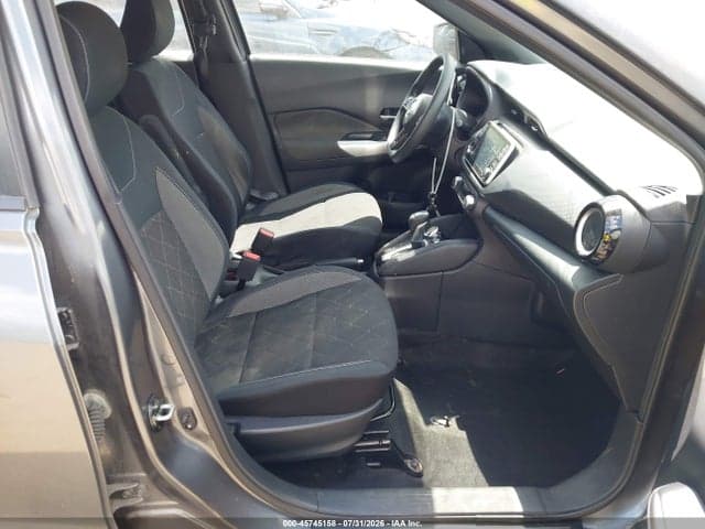 2018 NISSAN KICKS SV 5