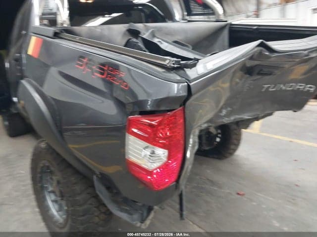 2020 TOYOTA TUNDRA SR5 6