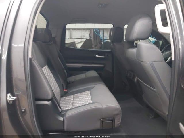 2020 TOYOTA TUNDRA SR5 8