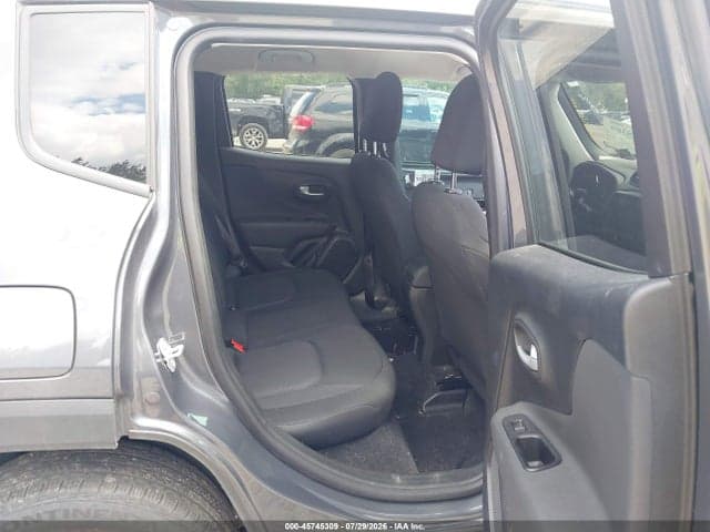 2023 JEEP RENEGADE LATITUDE 4X4 8