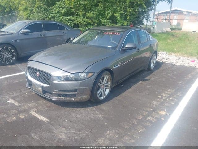 2017 JAGUAR XE 35T PREMIUM 2