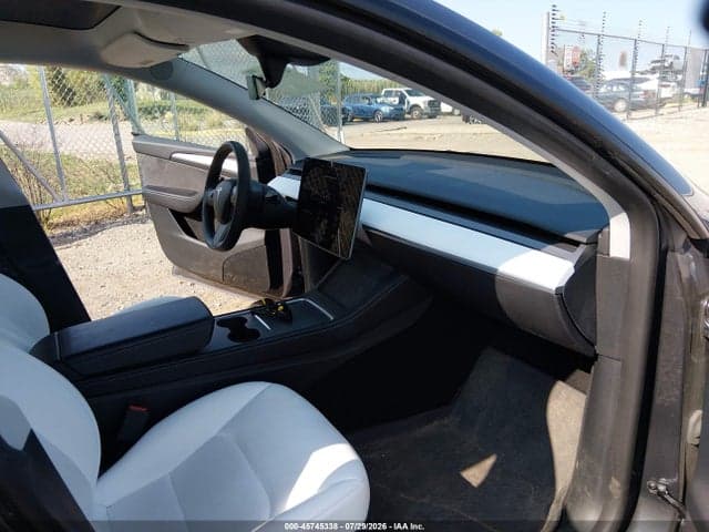 2023 TESLA MODEL Y RWD 5