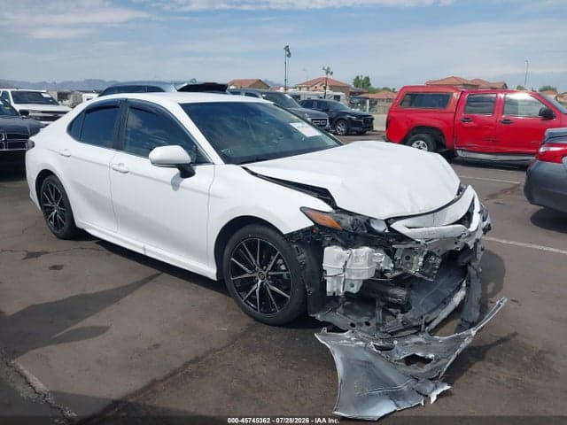 2022 TOYOTA CAMRY SE 1