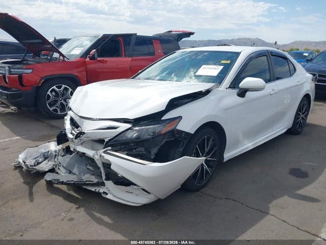 2022 TOYOTA CAMRY SE 2