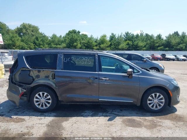 2017 CHRYSLER PACIFICA TOURING-L 14