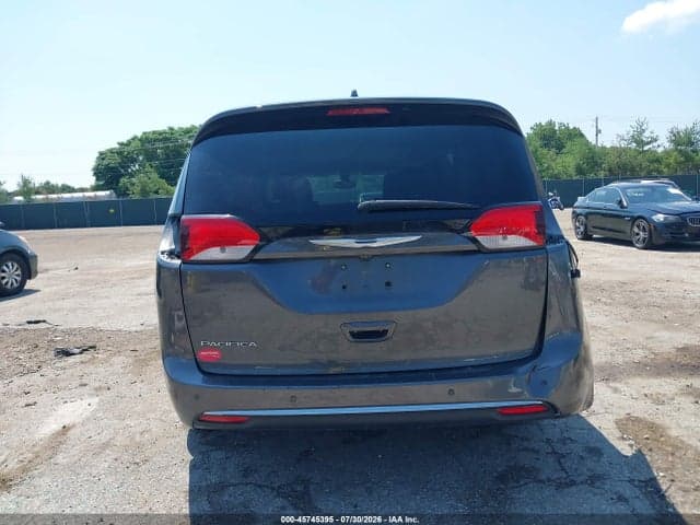 2017 CHRYSLER PACIFICA TOURING-L 18