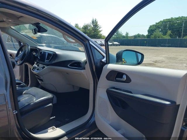 2017 CHRYSLER PACIFICA TOURING-L 5