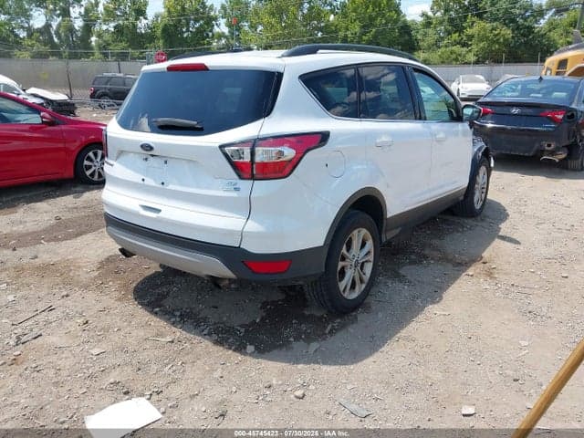 2018 FORD ESCAPE SE 4