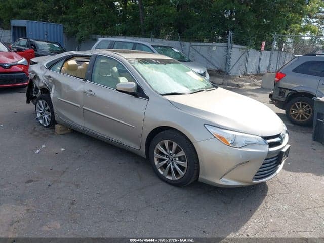 2017 TOYOTA CAMRY XLE - 1