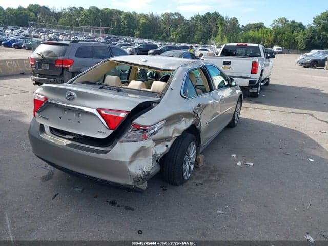 2017 TOYOTA CAMRY XLE 4