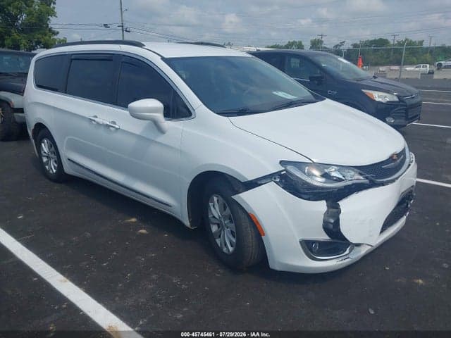 2017 CHRYSLER PACIFICA TOURING-L 1