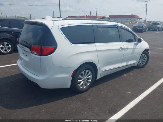 2017 CHRYSLER PACIFICA TOURING-L 4