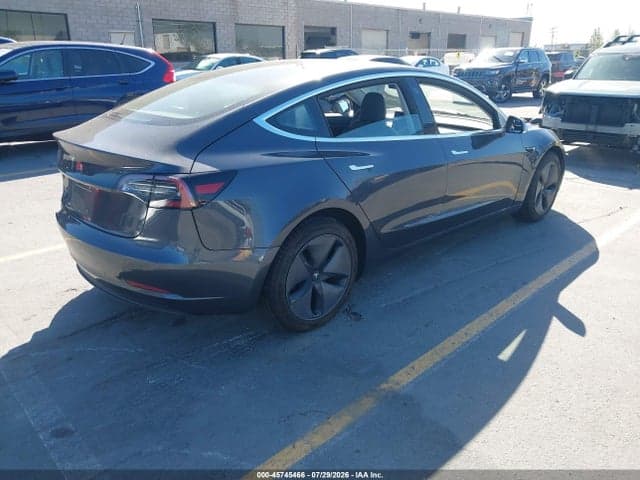 2018 TESLA MODEL 3 4