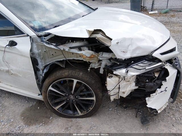 2018 TOYOTA CAMRY XSE 18