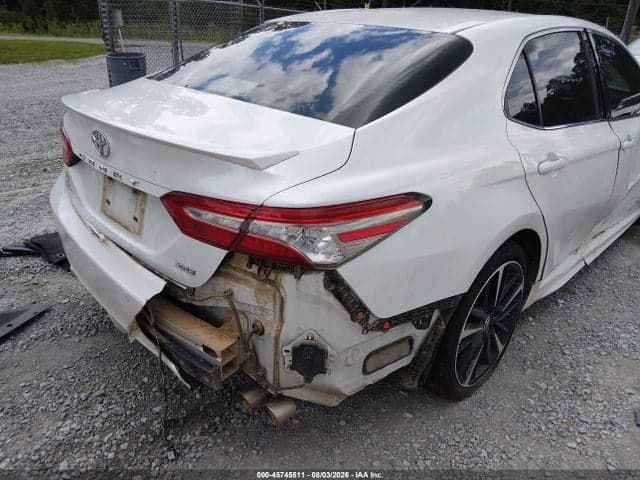 2018 TOYOTA CAMRY XSE 20