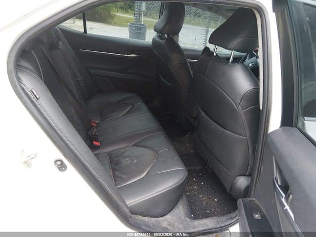 2018 TOYOTA CAMRY XSE 8