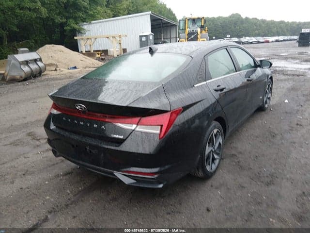 2023 HYUNDAI ELANTRA LIMITED 4