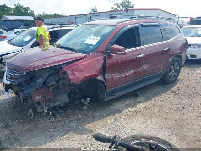 2017 CHEVROLET TRAVERSE LT 2