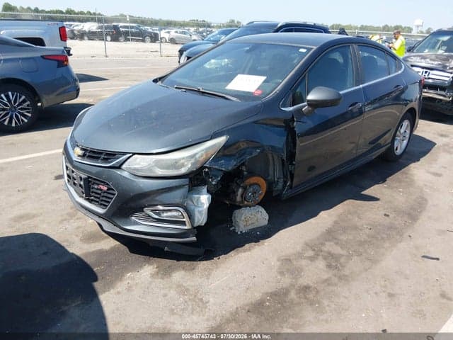 2018 CHEVROLET CRUZE LT AUTO 2