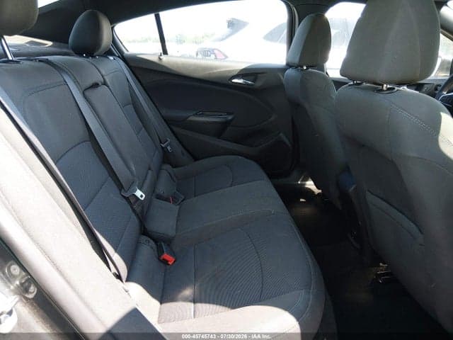 2018 CHEVROLET CRUZE LT AUTO 8