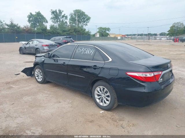 2017 TOYOTA CAMRY HYBRID LE 3