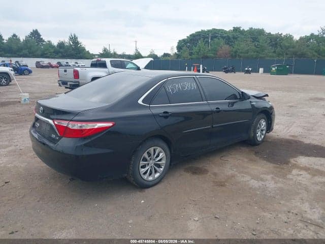 2017 TOYOTA CAMRY HYBRID LE 4