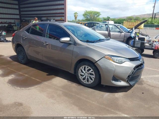 2017 TOYOTA COROLLA LE 1