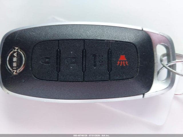 2025 NISSAN VERSA 1.6 SV 11