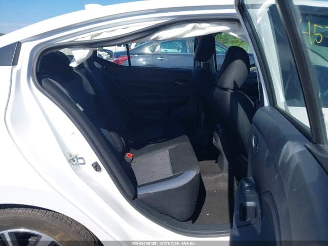 2025 NISSAN VERSA 1.6 SV 8