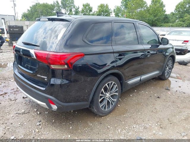 2017 MITSUBISHI OUTLANDER SE 4