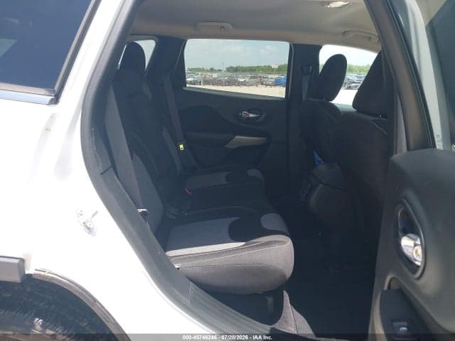 2018 JEEP CHEROKEE LATITUDE 4X4 8