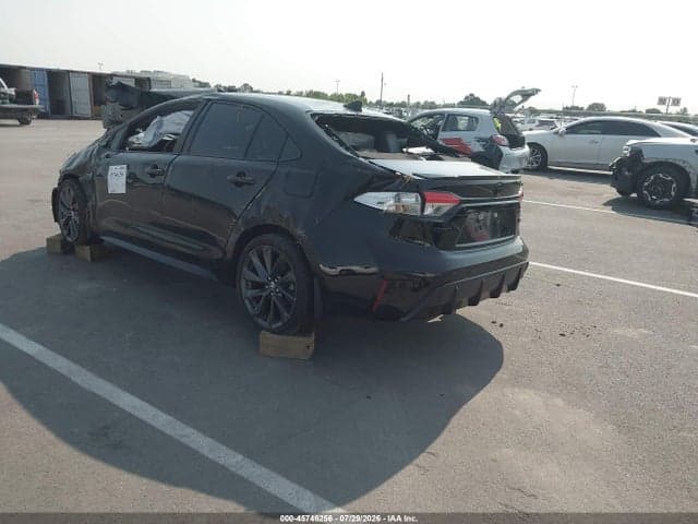 2025 TOYOTA COROLLA SE 3