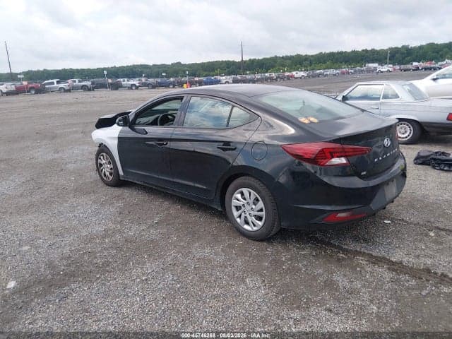 2019 HYUNDAI ELANTRA SE 3