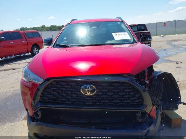 2025 TOYOTA COROLLA CROSS LE 12