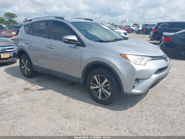 2018 TOYOTA RAV4 XLE 1