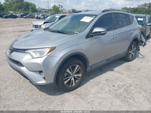 2018 TOYOTA RAV4 XLE 2