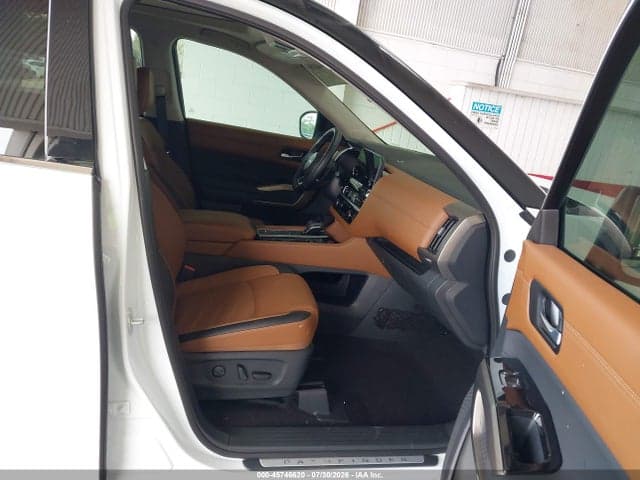 2025 NISSAN PATHFINDER PLATINUM FWD 5