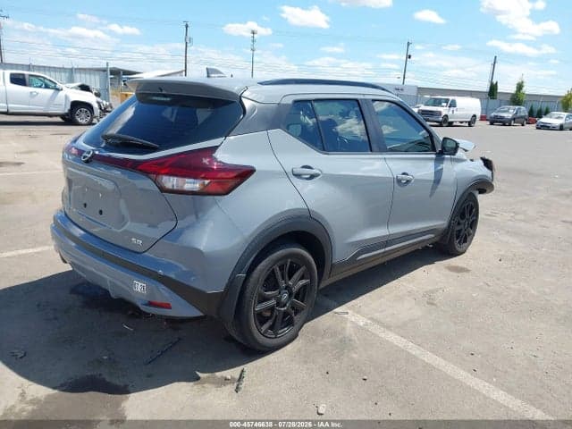 2022 NISSAN KICKS SR XTRONIC CVT 4