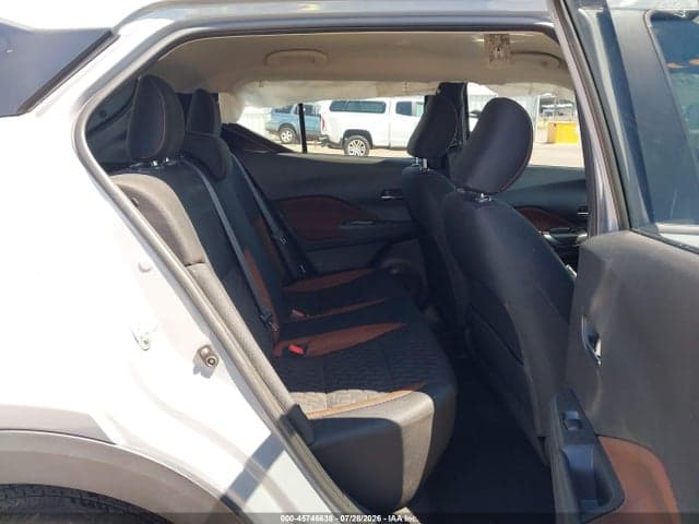 2022 NISSAN KICKS SR XTRONIC CVT 8
