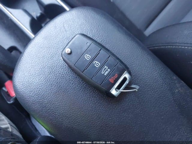 2017 KIA FORTE S 11