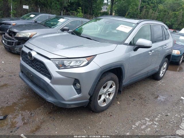2019 TOYOTA RAV4 XLE 2