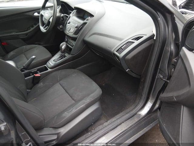 2018 FORD FOCUS SE 5