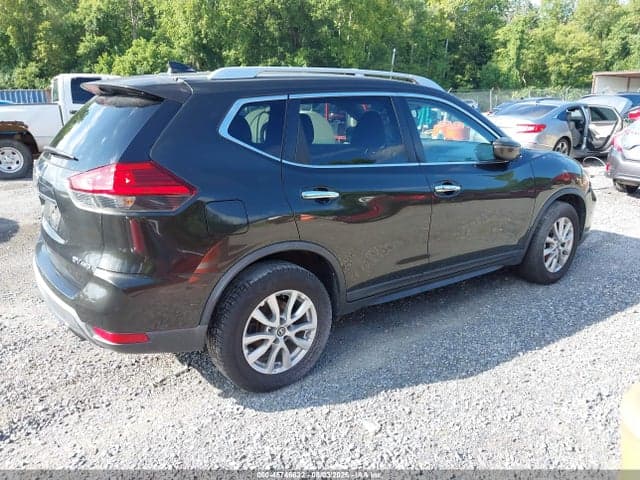 2017 NISSAN ROGUE SV 4