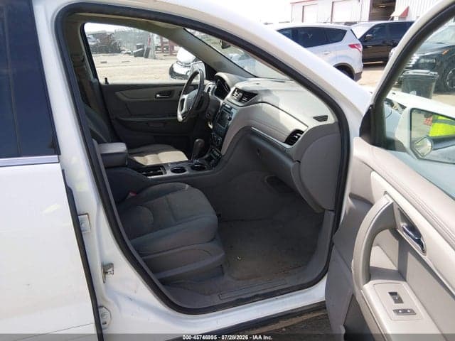2017 CHEVROLET TRAVERSE LT 5