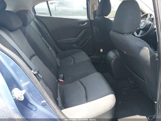 2017 MAZDA MAZDA3 SPORT 8