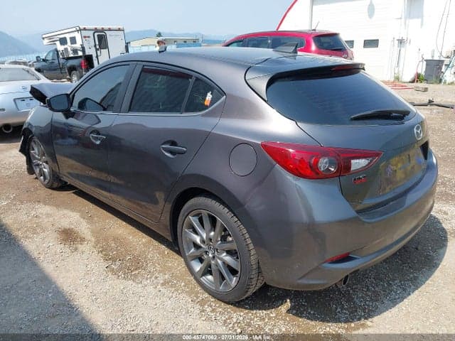 2018 MAZDA MAZDA3 TOURING 3