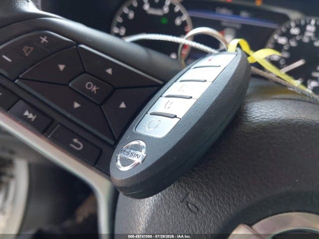 2020 NISSAN SENTRA SV XTRONIC CVT 11