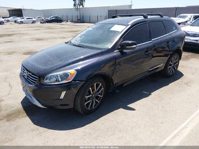 2017 VOLVO XC60 T6 DYNAMIC 2